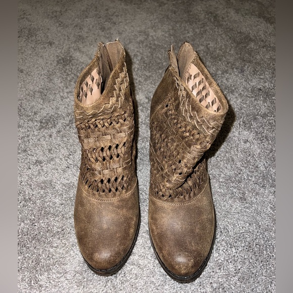 Fergalicious Wanderer Women's Boot - Picture 2 of 8